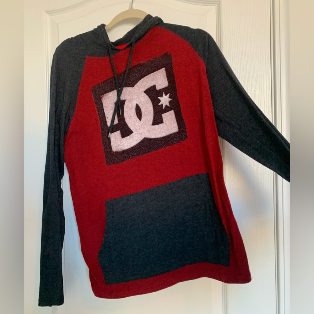Men’s DC sweater